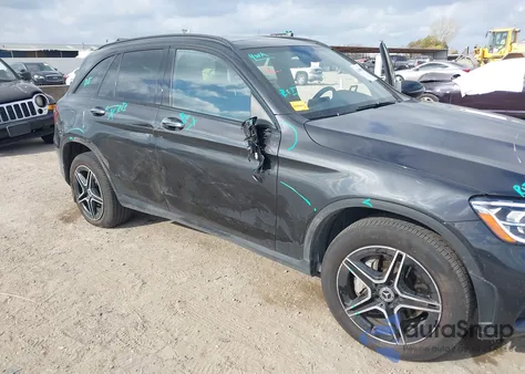 2020 Mercedes-Benz Glc 300 z USA, uszkodzony, nr VIN W1N0G8DB1LF826355